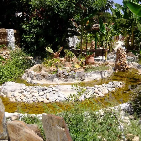 Ξενοδοχείο με διαμερίσματα πέτρινο χωριό Bali (Crete)