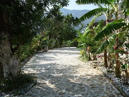 Aparthotel Stone Village